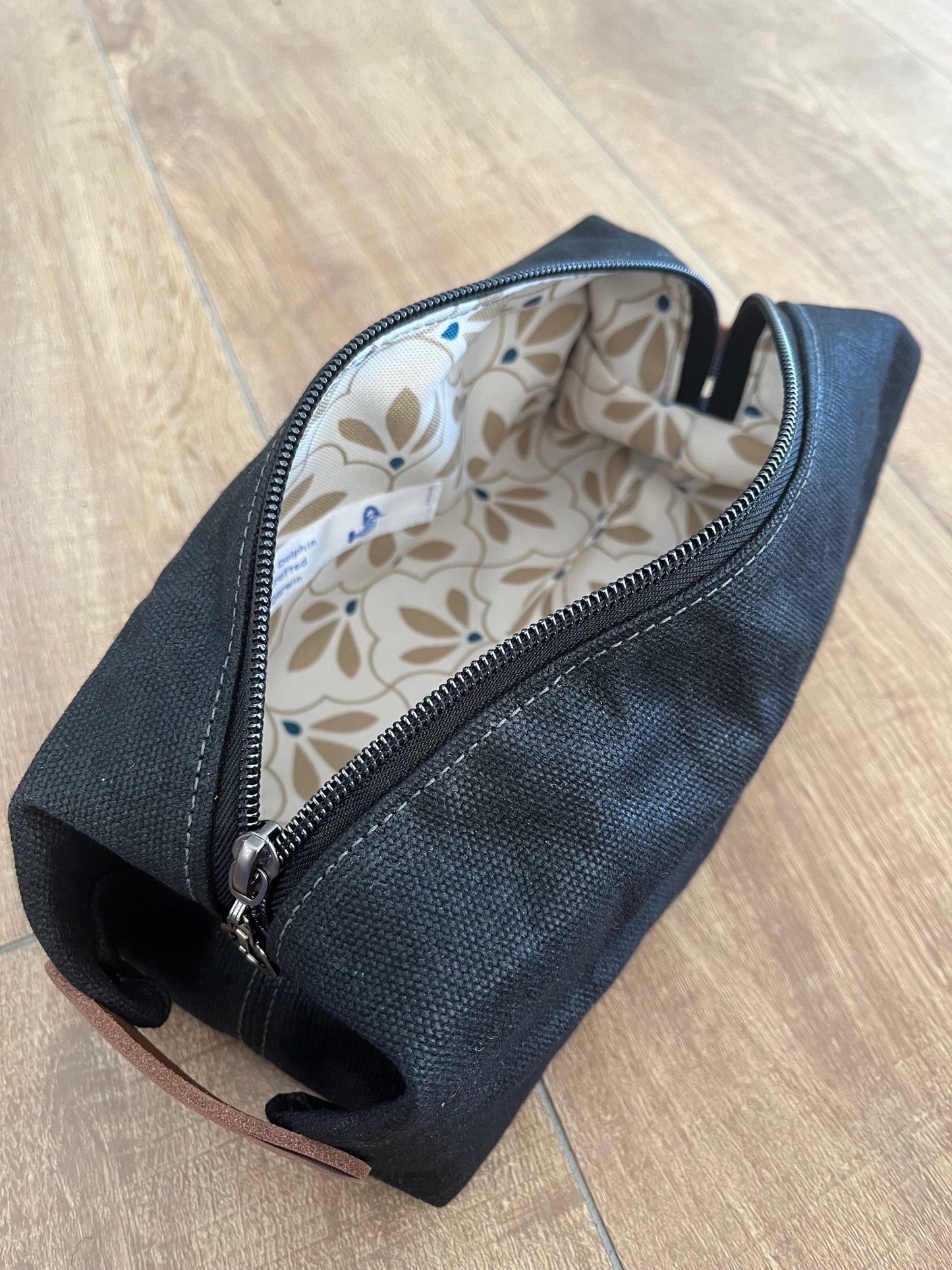 Black waxed canvas wash bag